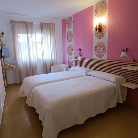 Hotel Rural Martin Banos De Montemayor Exteriör bild